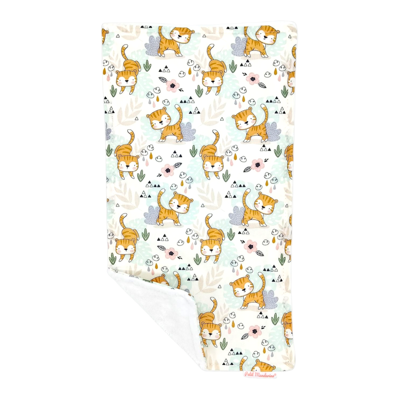 Toalla de lactancia con estampado Tigres en petitmandarina.com