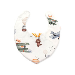 Babero bandana bebé estampado volando en petitmandarina.com